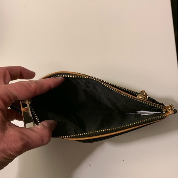 EUC! Aldo 3 piece wristlet! - Picture 6 of 6